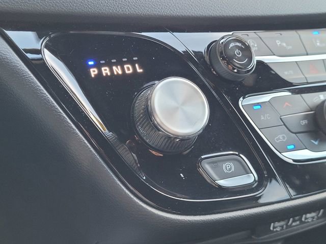 Used 2025 Chrysler Pacifica Select FWD image 12