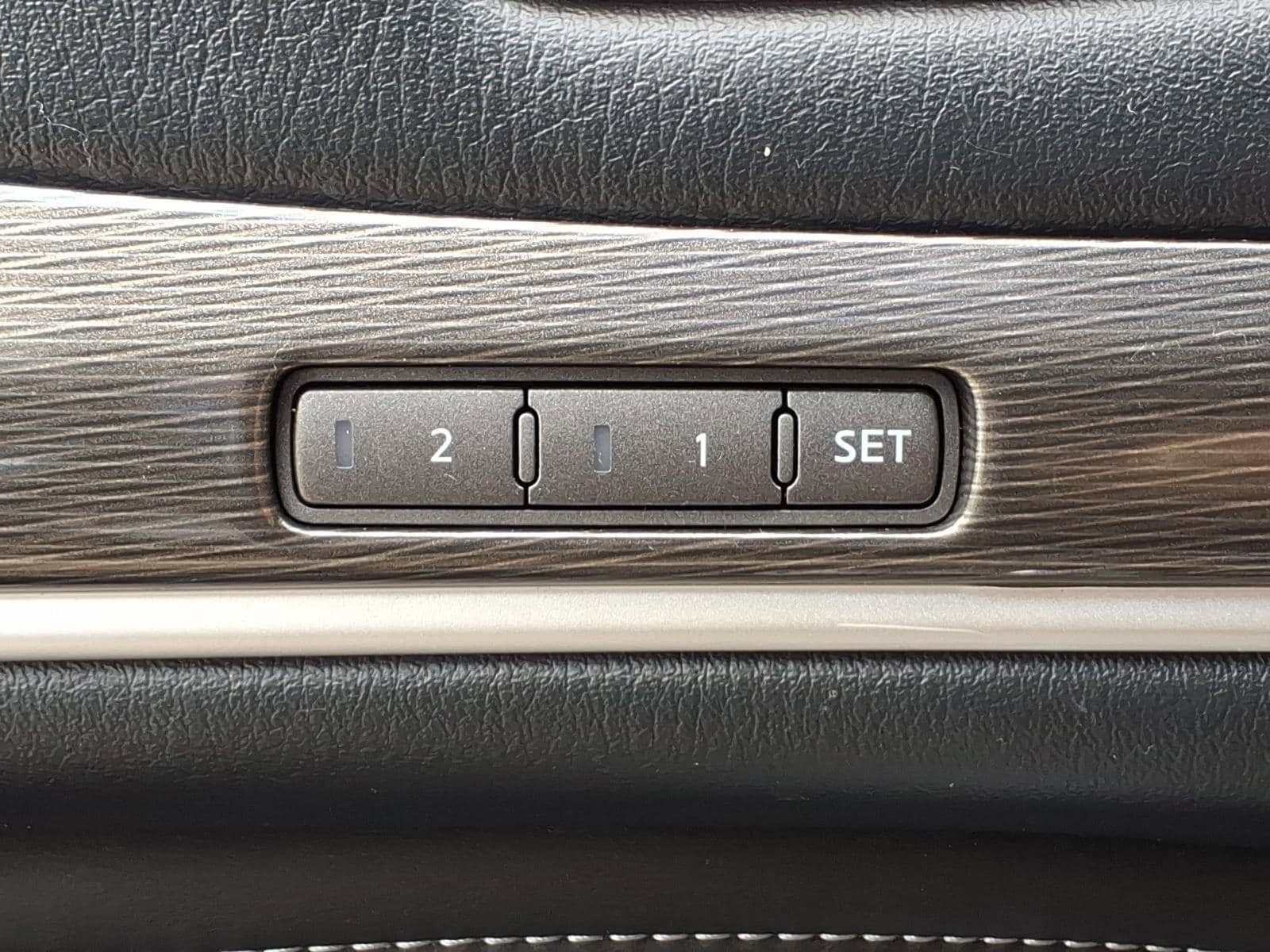 Used 2020 INFINITI QX60 Luxe AWD/4WD image 23