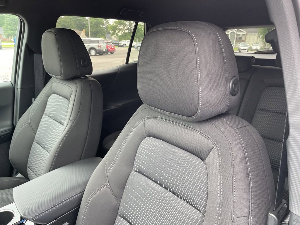 New 2026 Chevrolet Equinox LT w/ Safety and Technology Package image 14