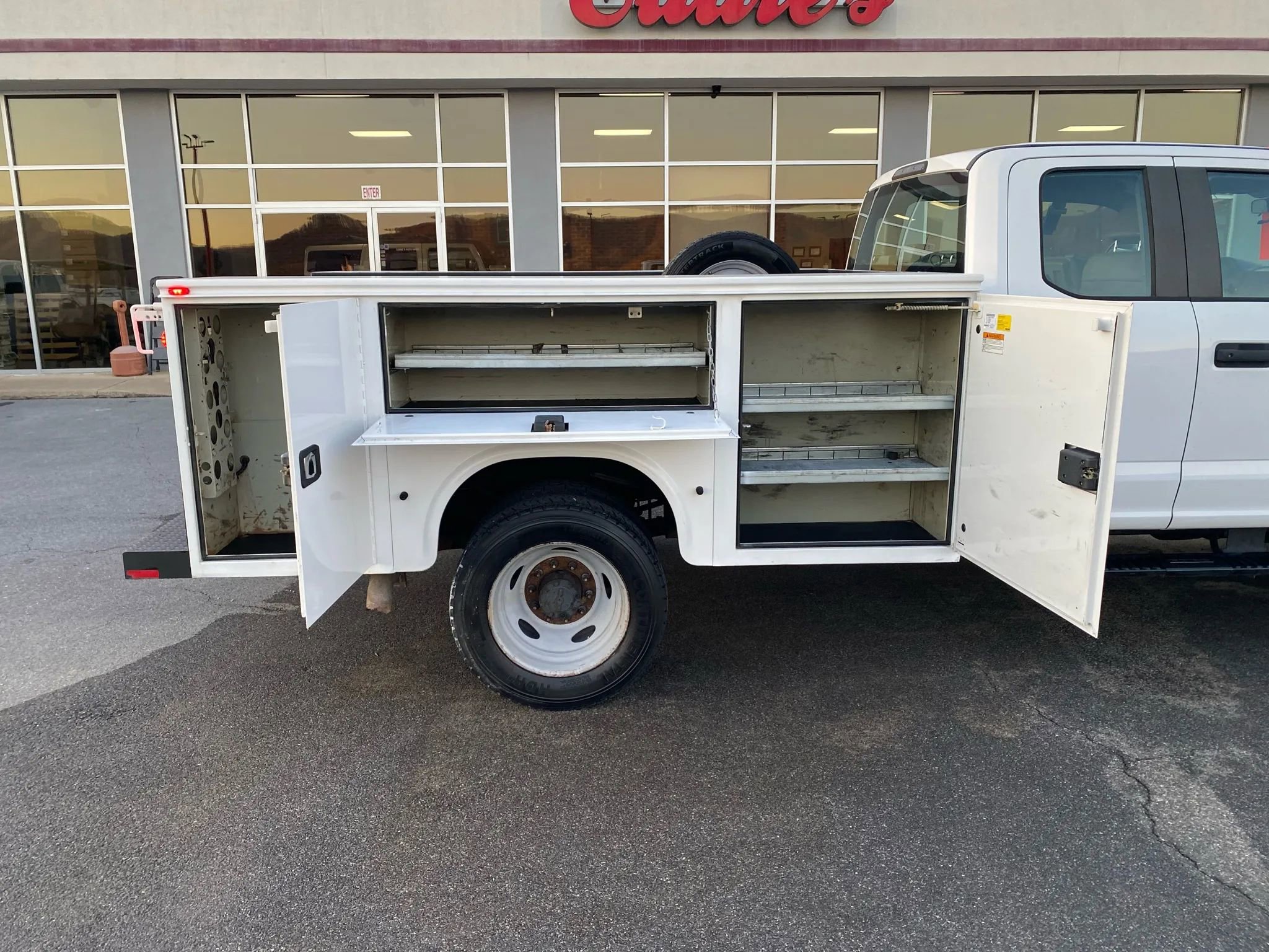 Used 2017 Ford F450 XL AWD/4WD image 31