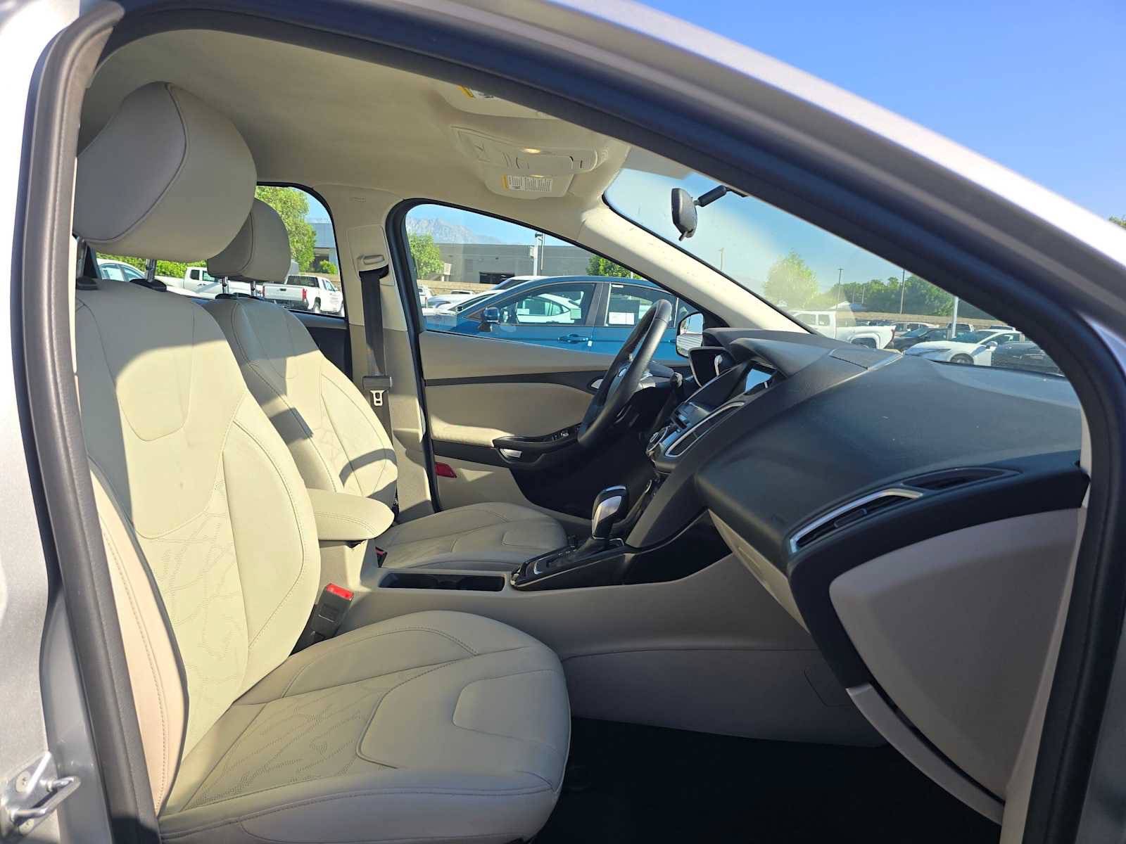 Used 2018 Ford Focus Electric Hatchback FWD image 10