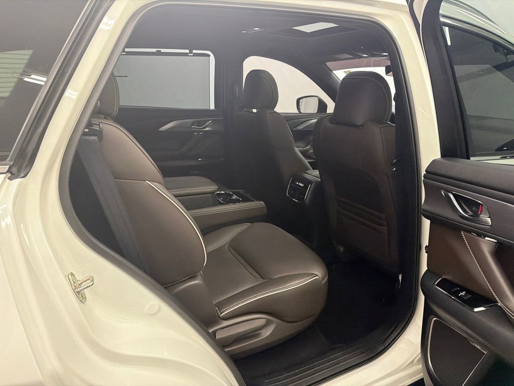 Used 2020 MAZDA CX-9 Signature AWD/4WD image 16