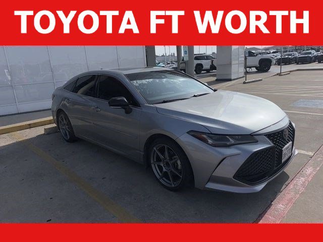 Used 2019 Toyota Avalon Touring FWD image 1