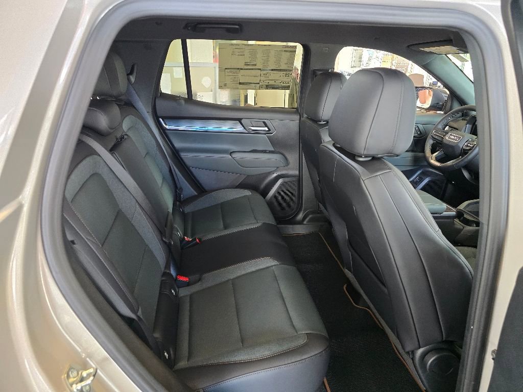 New 2026 GMC Terrain AT4 AWD/4WD image 12
