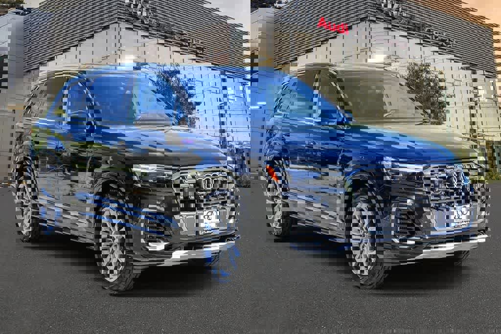 Used 2026 Audi Q7 3.0T Premium Plus w/ Premium Plus Package image 5