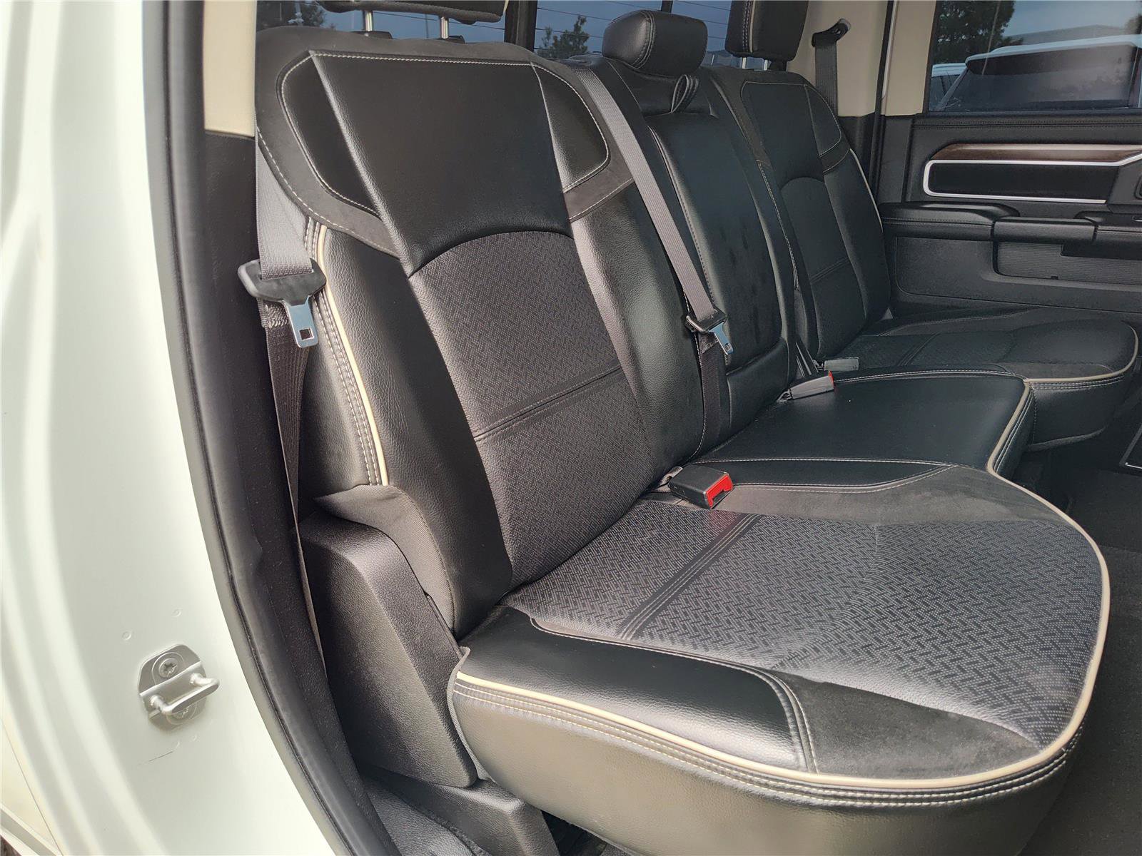 Used 2024 RAM 2500 Laramie AWD/4WD image 23