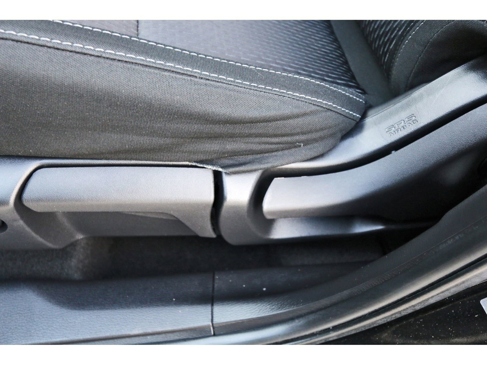 Used 2024 Mitsubishi Outlander ES image 29