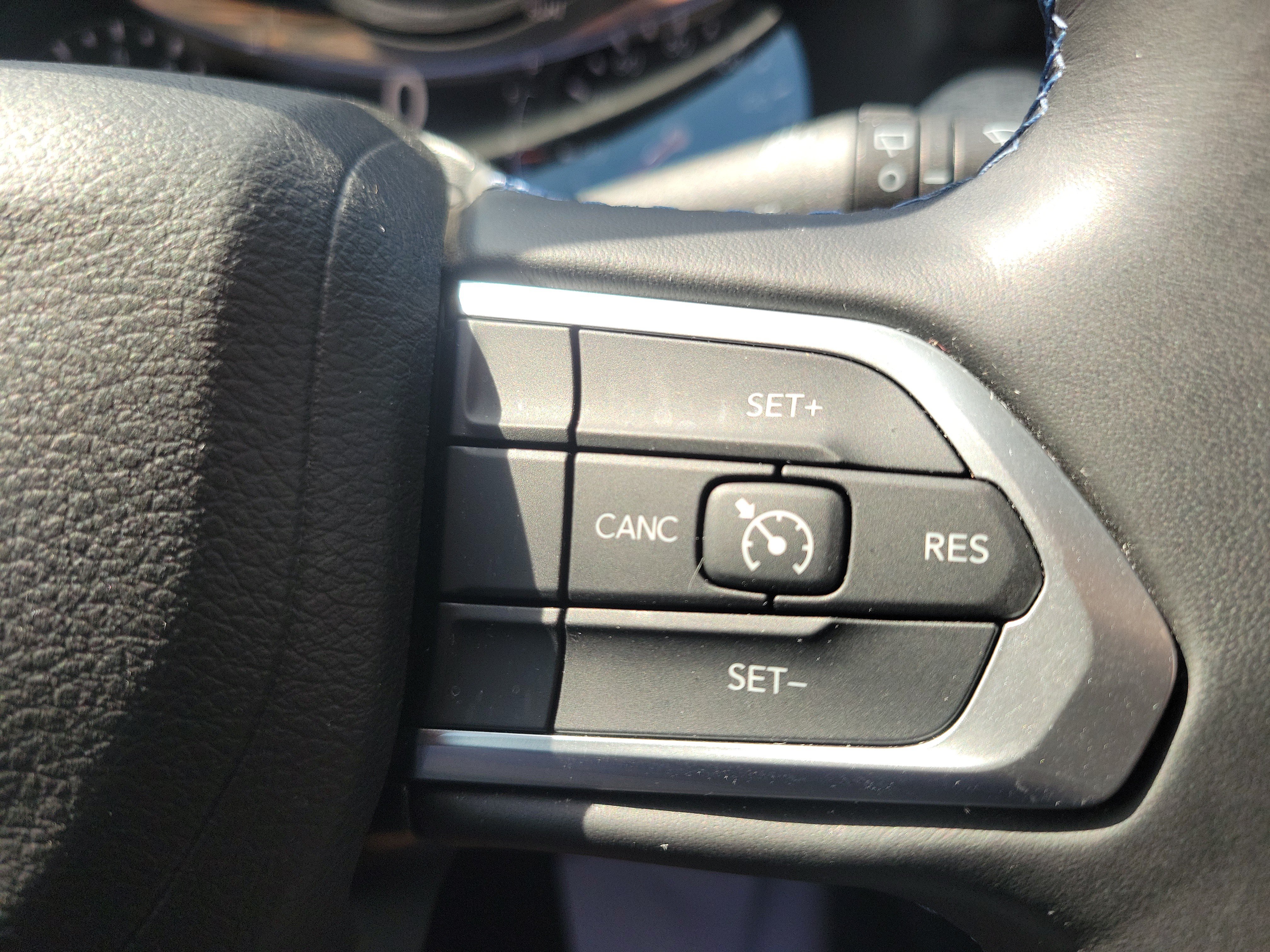 Used 2022 Jeep Compass Latitude w/ Convenience Group FWD image 18