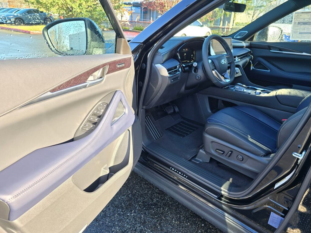 New 2026 INFINITI QX60 Sport image 20