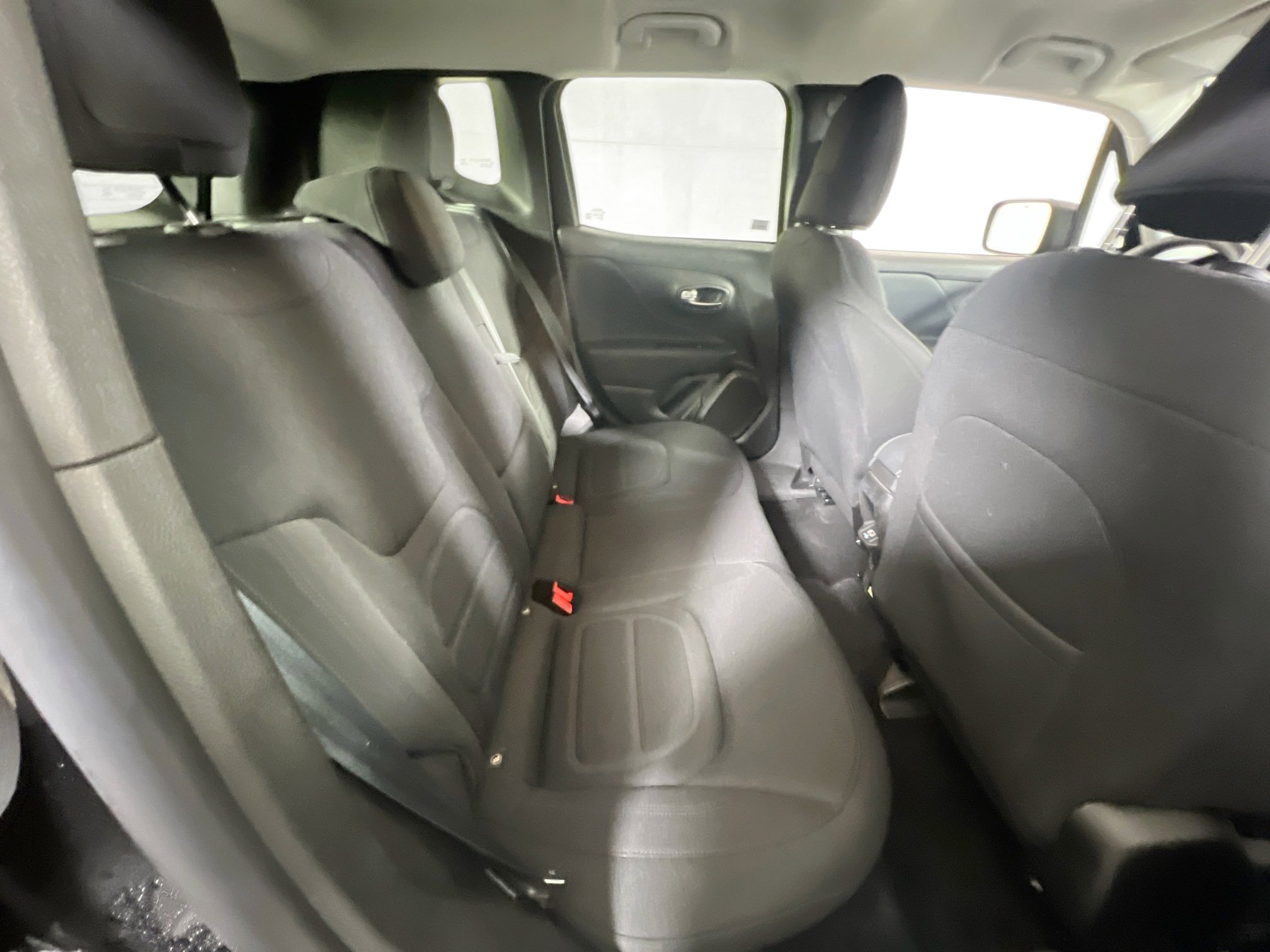 Used 2022 Jeep Renegade Latitude w/ Convenience Group AWD/4WD image 26