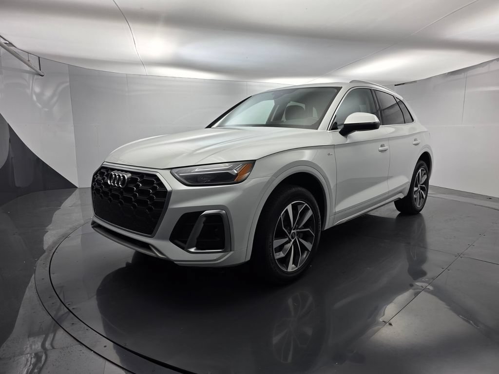 Used 2023 Audi Q5 2.0T Premium Plus w/ Premium Plus Package AWD/4WD image 8