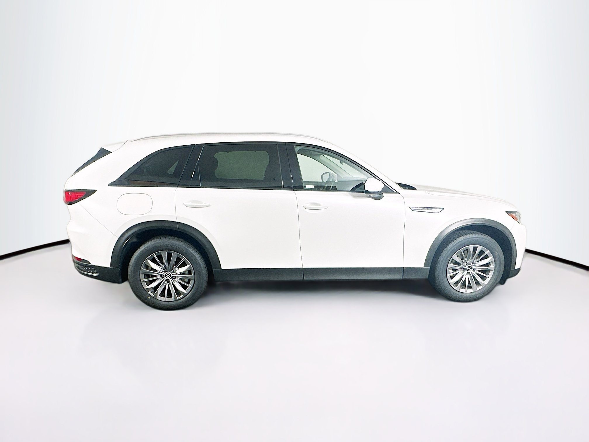 Used 2024 MAZDA CX-90 Plug-In Hybrid w/ Preferred AWD/4WD image 10