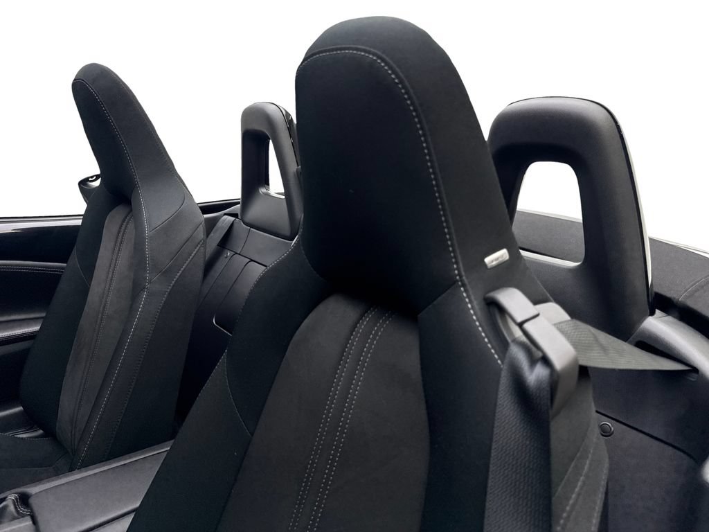 Used 2024 MAZDA MX-5 Miata Club RWD image 34