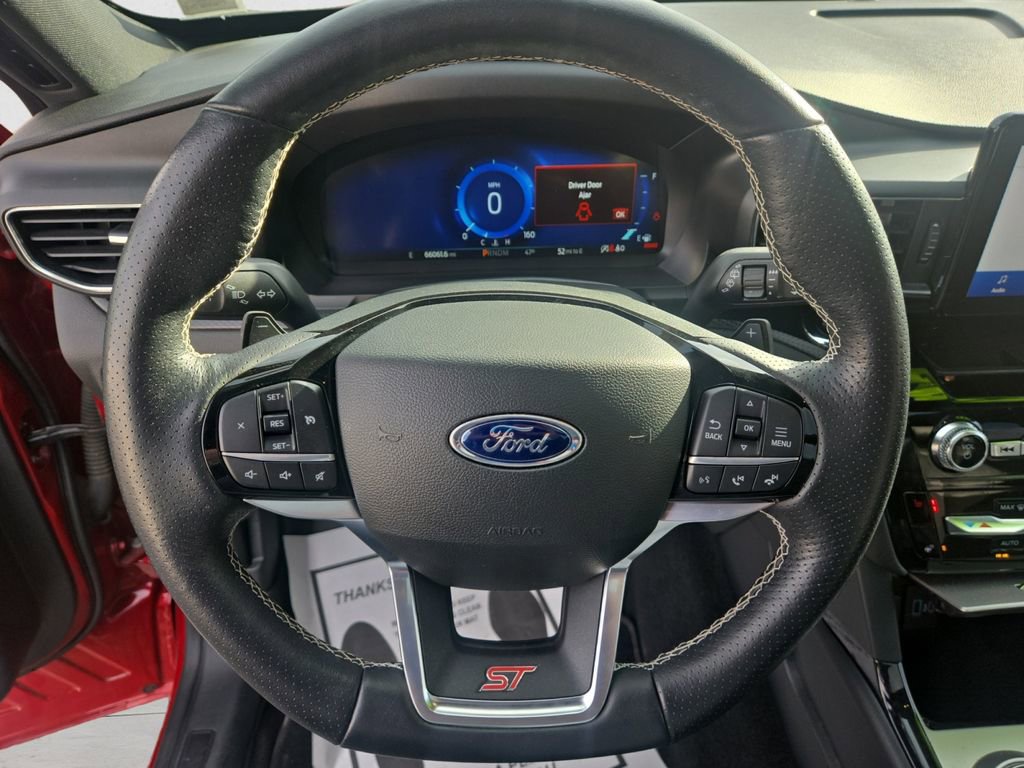 Used 2022 Ford Explorer ST w/ ST Street Pack image 12