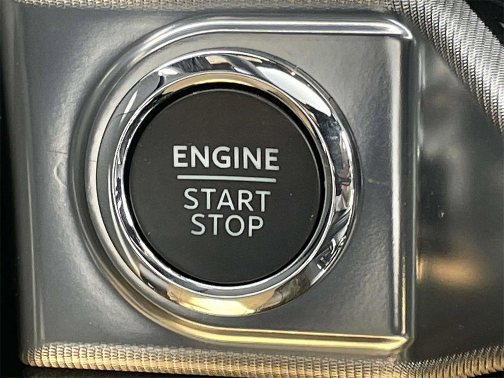 New 2025 Ford F150 Lariat w/ Equipment Group 502A High image 29