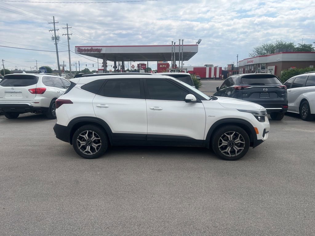 Used 2022 Kia Seltos EX