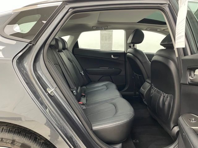 Used 2020 Kia Optima SE image 16