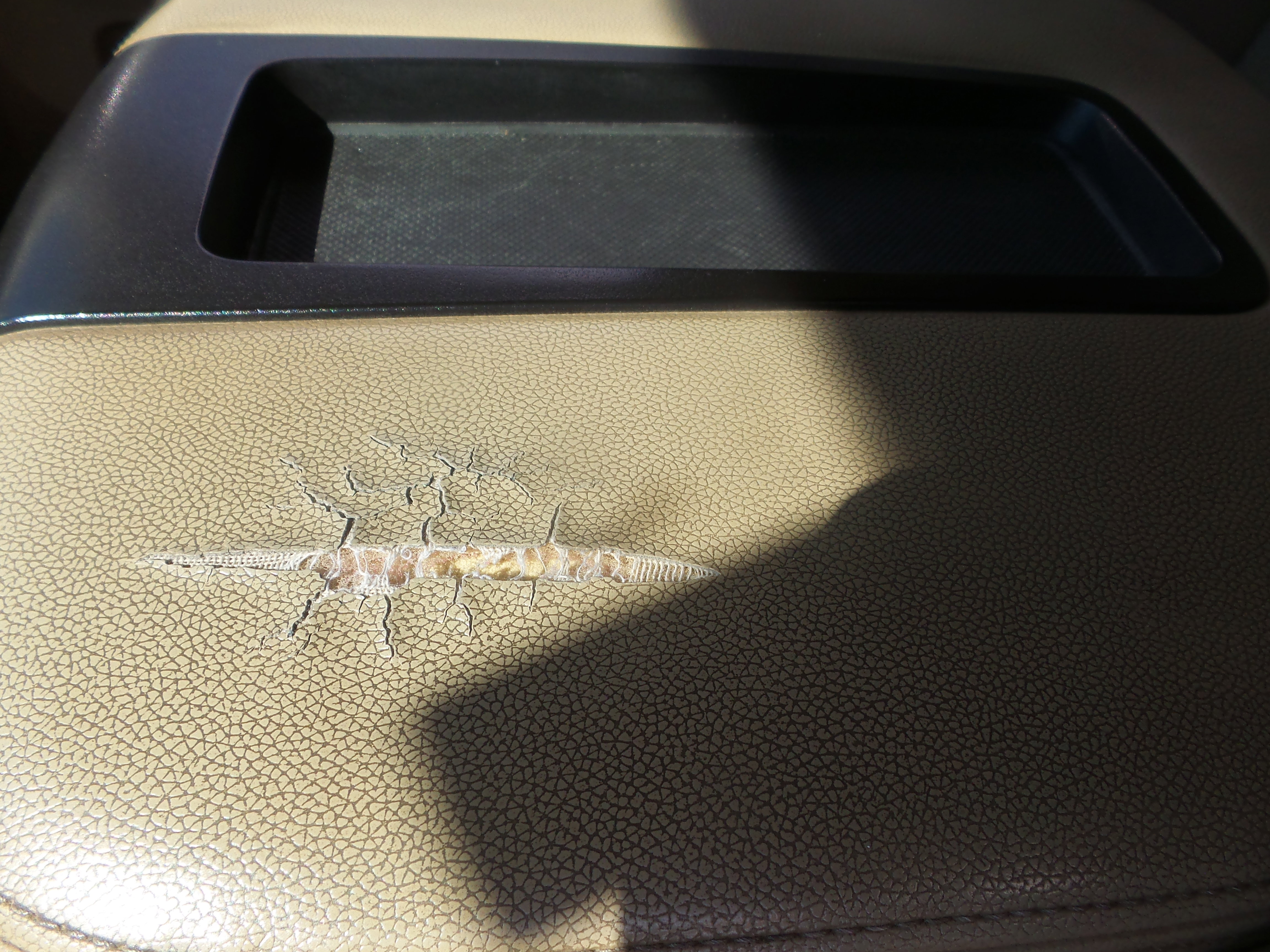 Used 2013 GMC Yukon SLT w/ SLT Chrome Package image 35