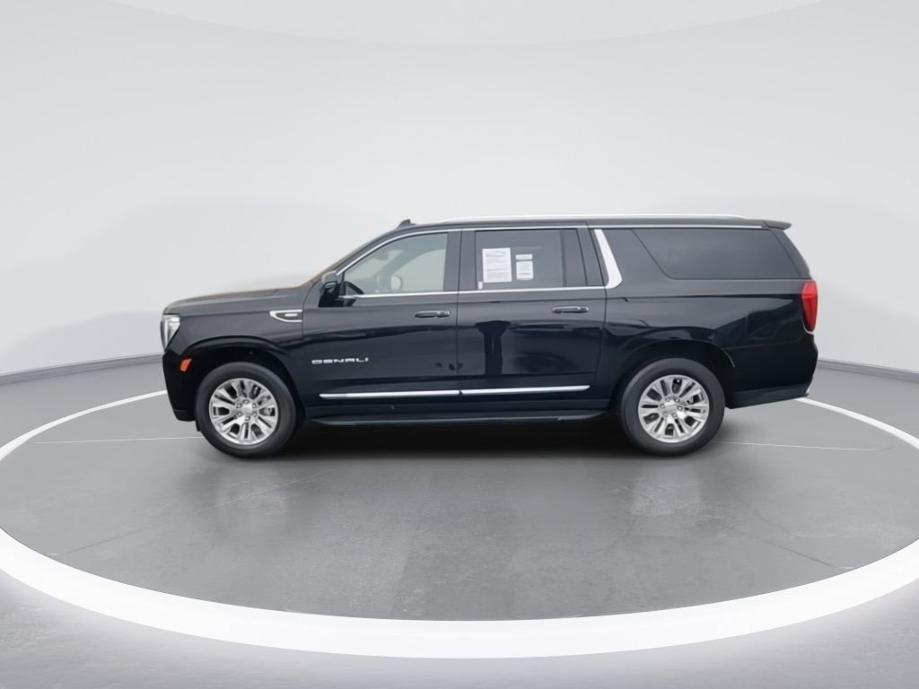 Used 2024 GMC Yukon XL Denali w/ Advanced Technology Package AWD/4WD image 5