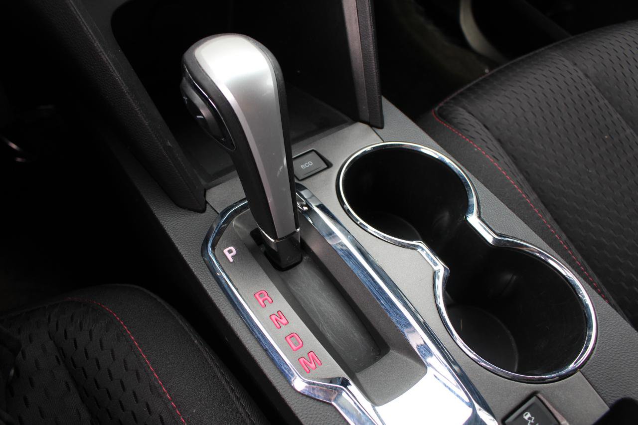 Used 2015 GMC Terrain SLE image 25