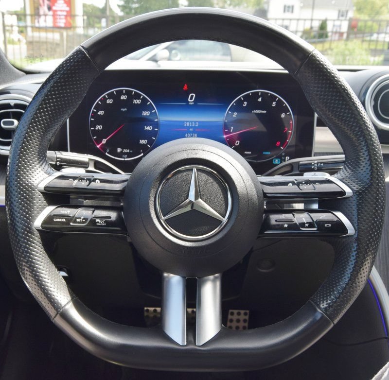 Used 2023 Mercedes-Benz C 300 4MATIC Sedan image 22