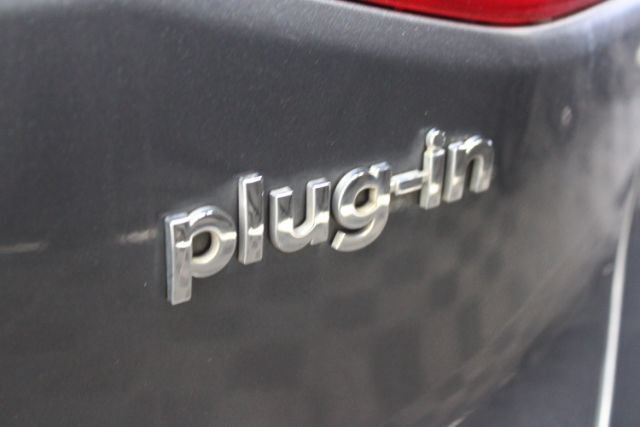 Used 2018 Hyundai Ioniq Plug-In Hybrid FWD image 10