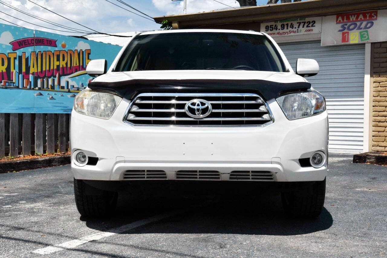 Used 2010 Toyota Highlander Limited AWD/4WD image 3