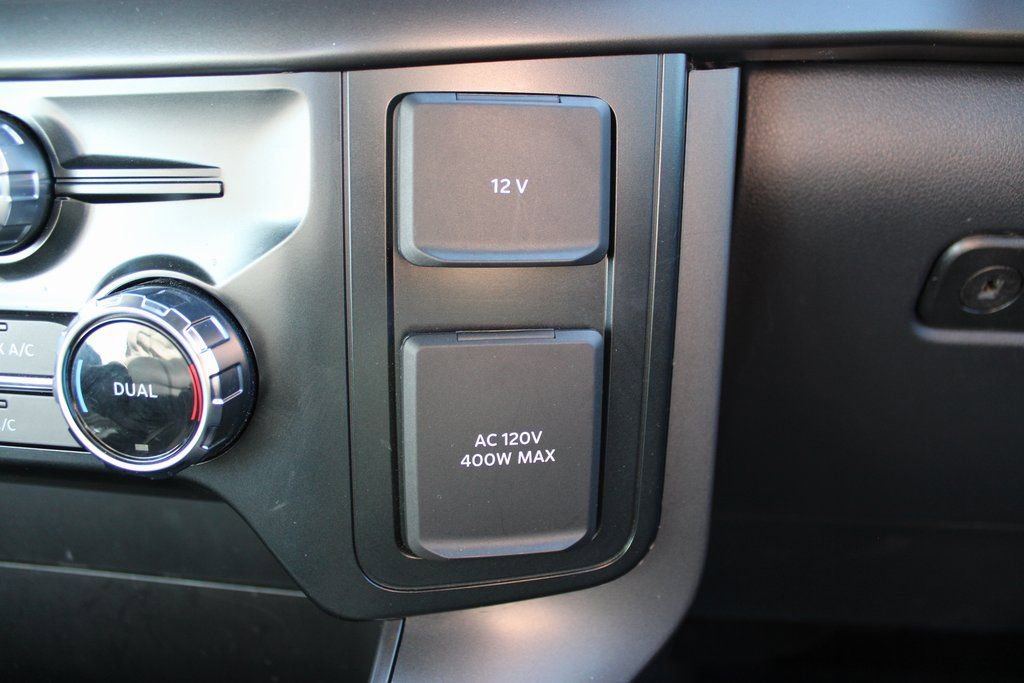 Used 2024 Ford F150 XLT w/ XLT Black Appearance Package image 27