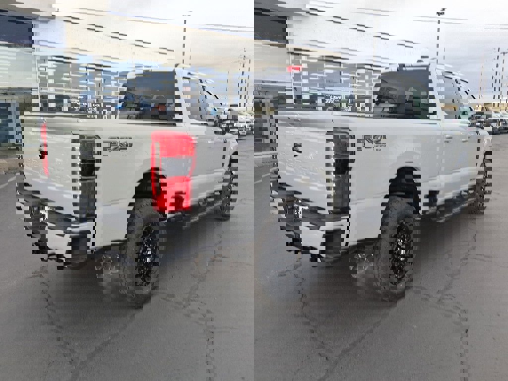 New 2026 Ford F250 XLT w/ XLT Premium Package image 3