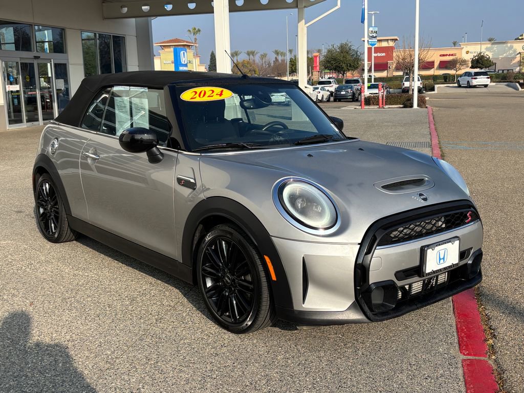 Used 2024 MINI Cooper S image 3