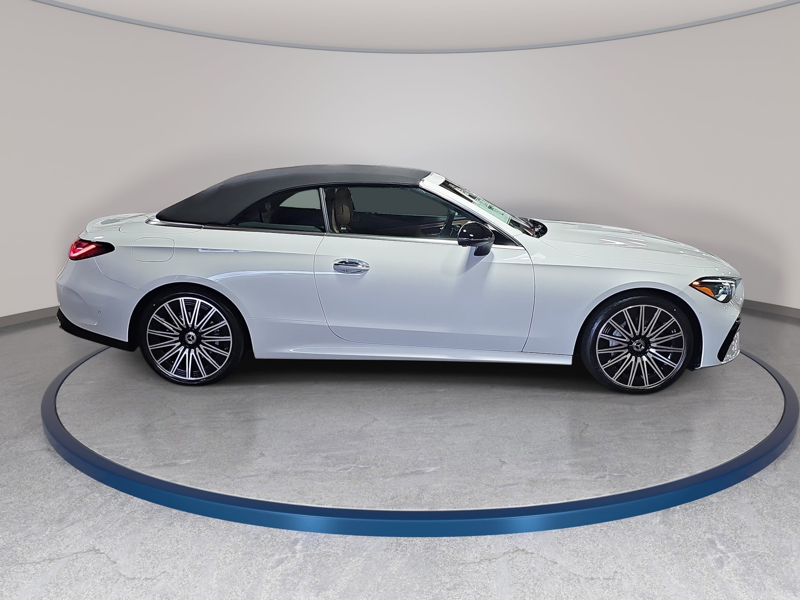 New 2026 Mercedes-Benz CLE 450 4MATIC Cabriolet image 5