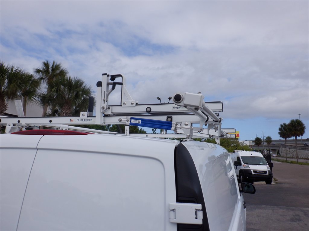 Used 2023 Mercedes-Benz Metris image 6