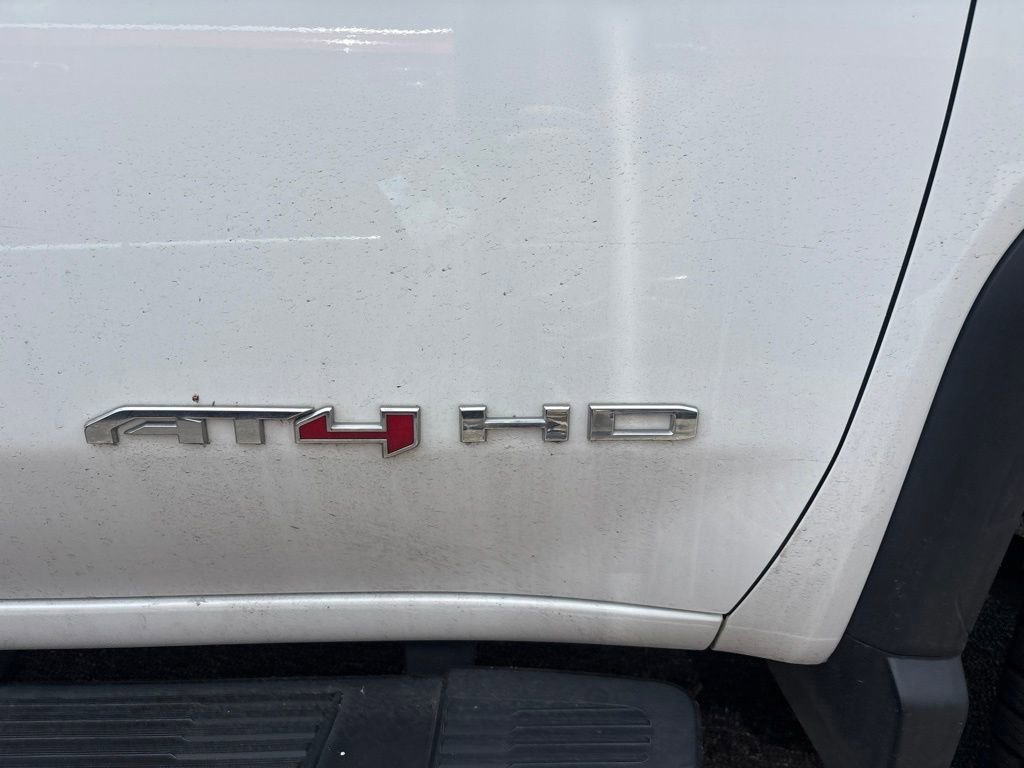 Used 2020 GMC Sierra 2500 AT4 w/ AT4 Premium Package AWD/4WD image 10