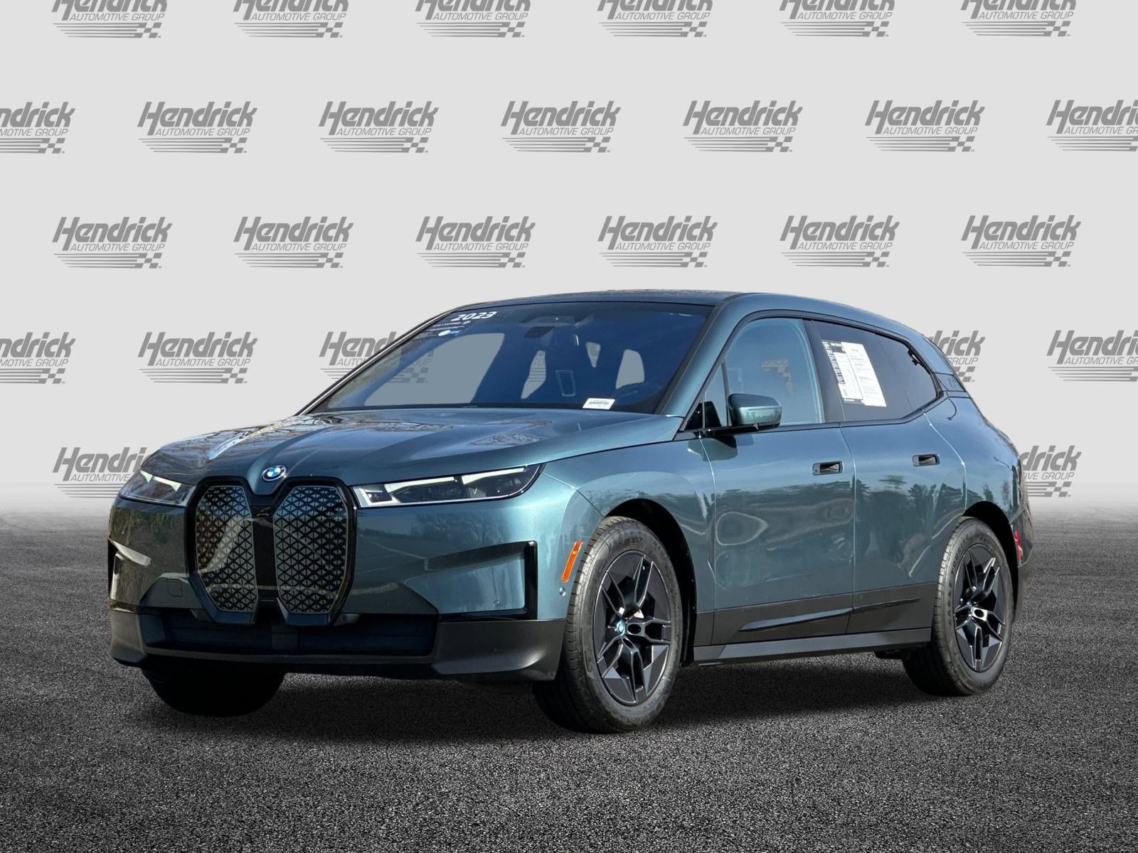 Used 2023 BMW iX xDrive50 w/ Premium Package image 9