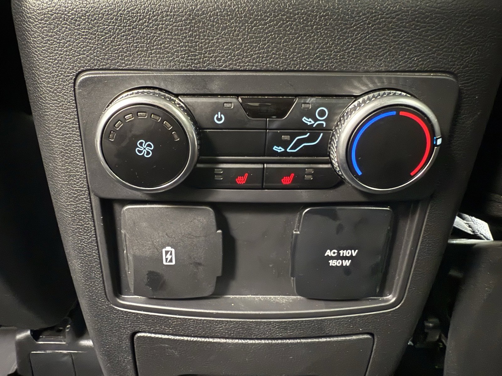 Used 2023 Ford Explorer Limited w/ Equipment Group 301A image 25