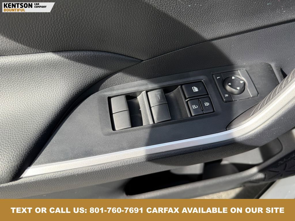 Used 2024 Toyota RAV4 LE image 28