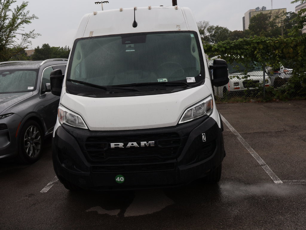 Used 2025 RAM ProMaster 2500 w/ Convenience Group FWD image 9