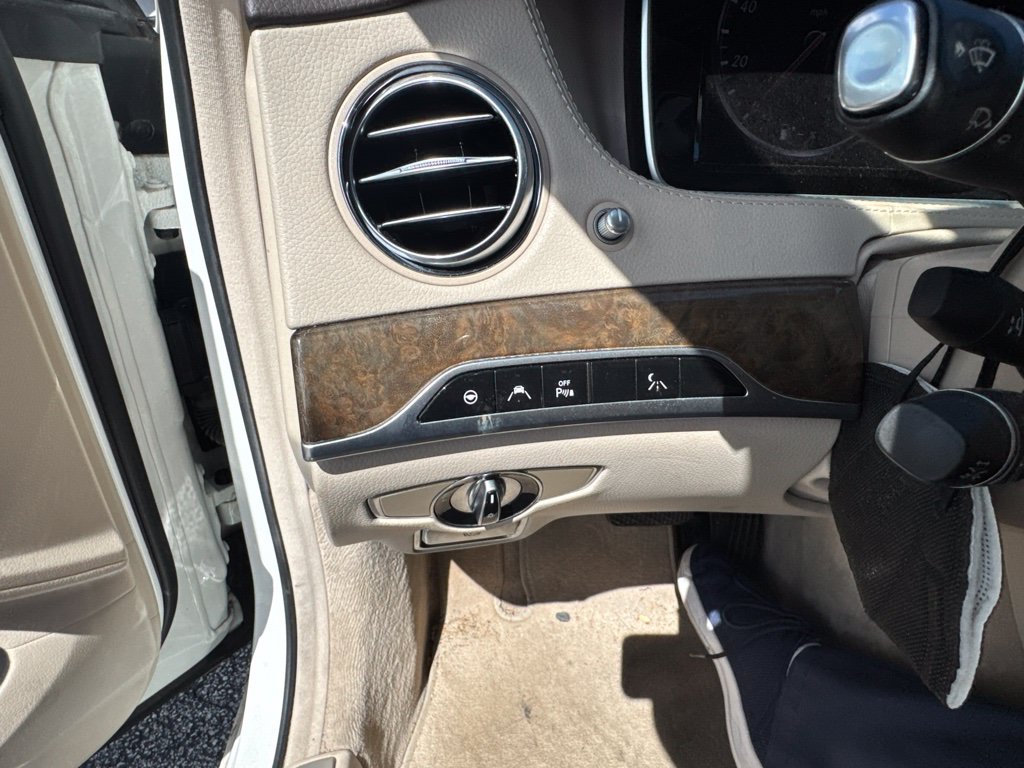 Used 2014 Mercedes-Benz S 550 Sedan image 18