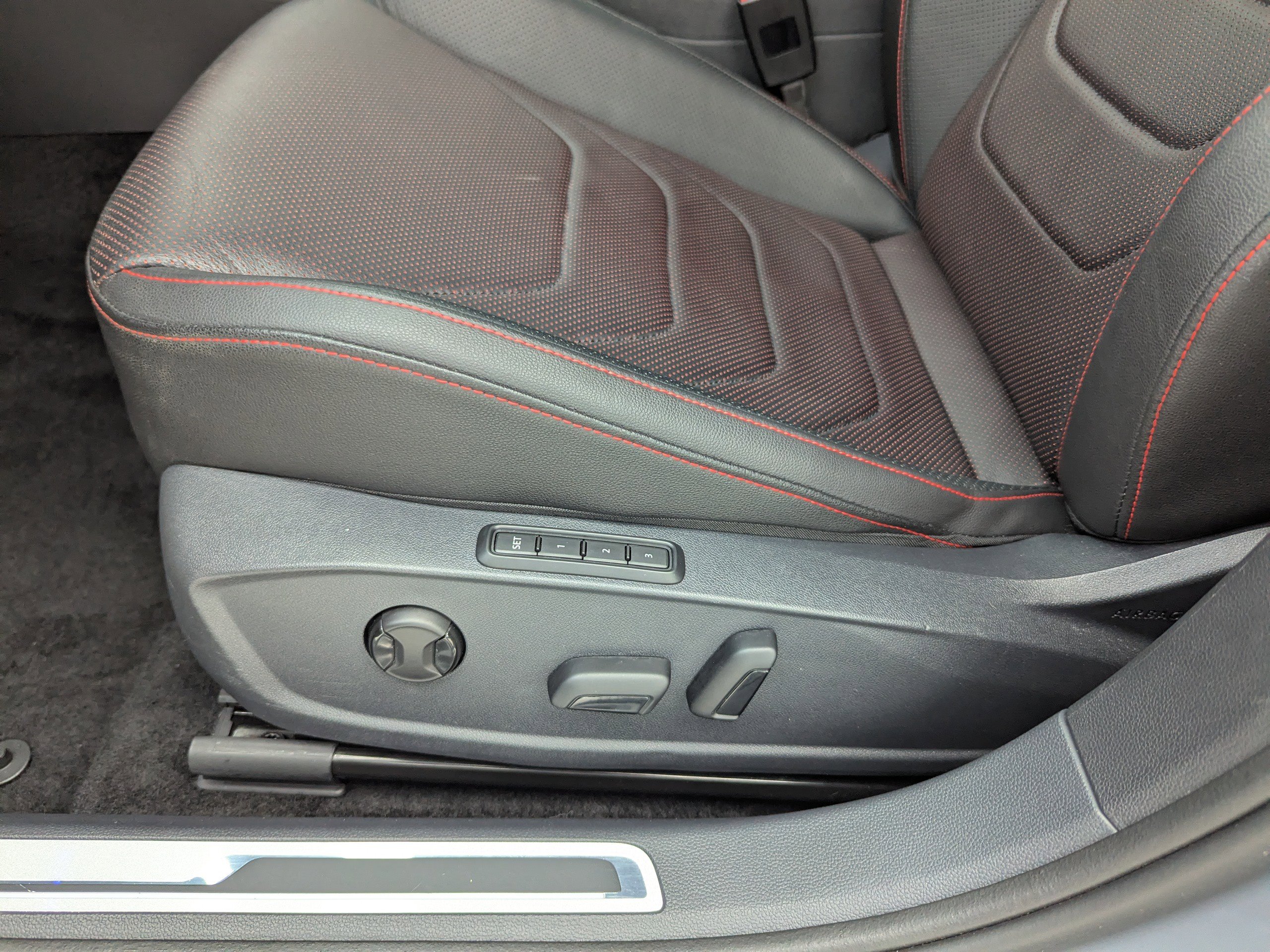 Used 2024 Volkswagen Jetta GLI Autobahn w/ GLI Black Package image 14