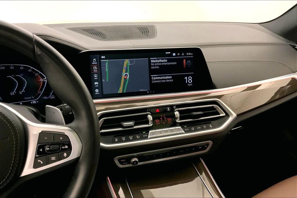 Used 2022 BMW X5 xDrive40i w/ M Sport Package AWD/4WD image 5