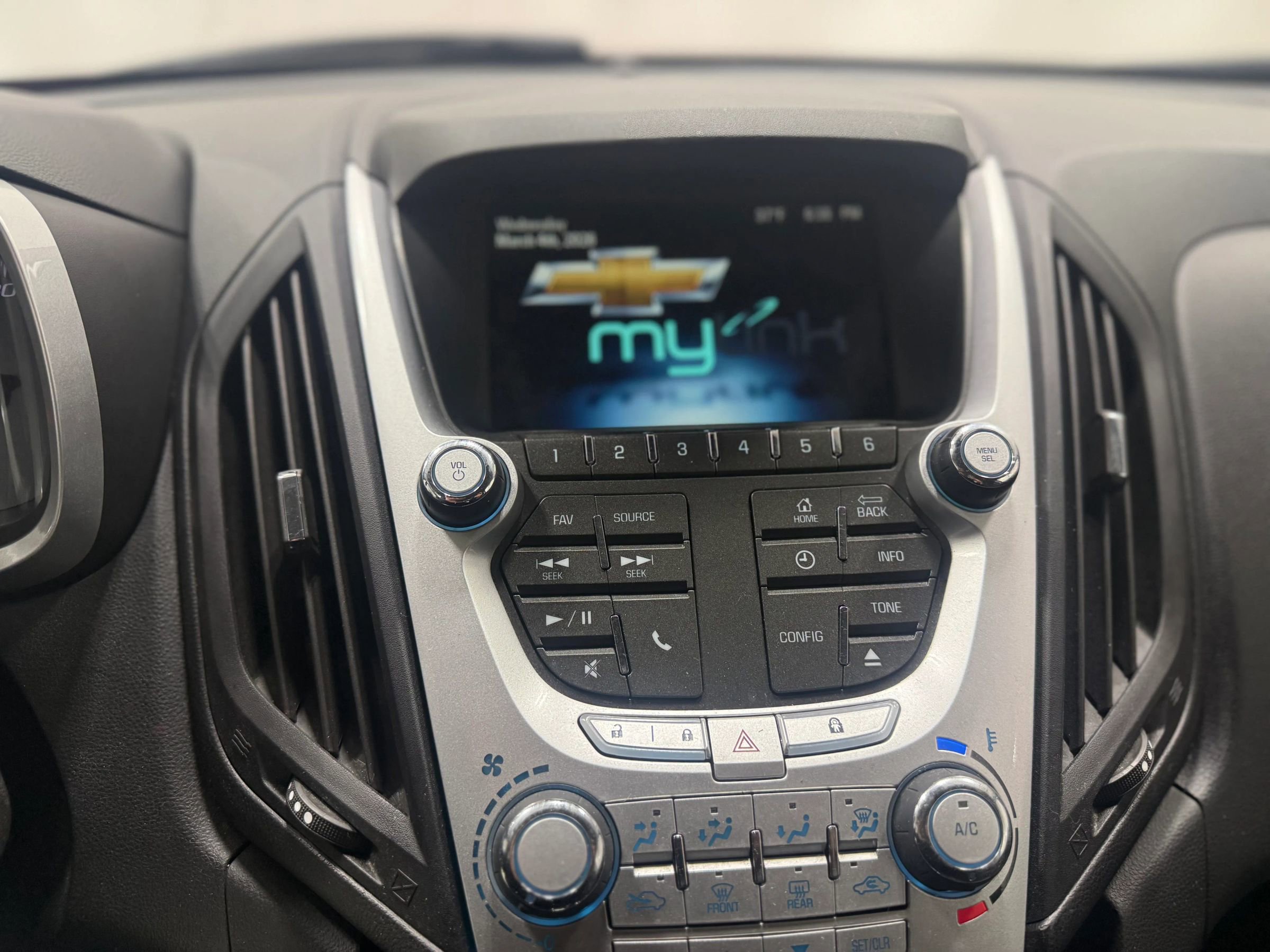 Used 2013 Chevrolet Equinox LT w/ Driver Convenience Package FWD image 15
