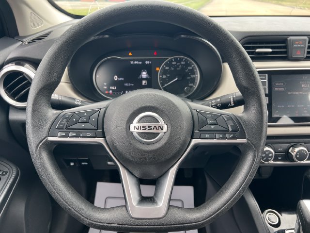 Used 2021 Nissan Versa SV FWD image 16