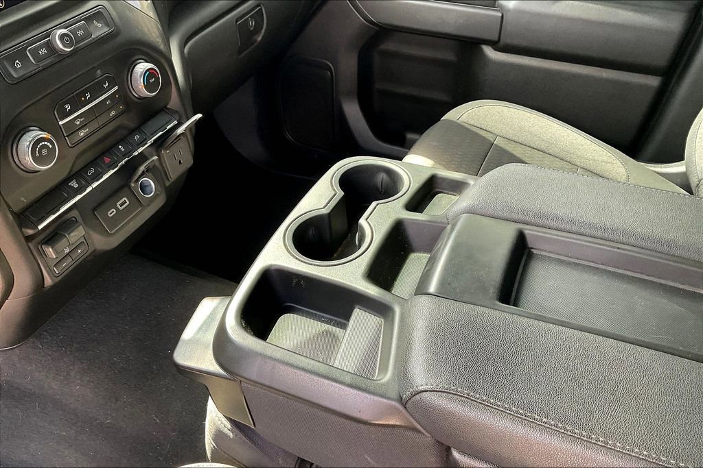 Used 2022 Chevrolet Silverado 2500 Custom w/ Custom Value Package image 13