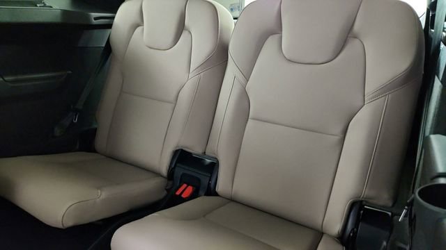 New 2026 Volvo XC90 B6 Plus w/ Protection Package Premier AWD/4WD image 34