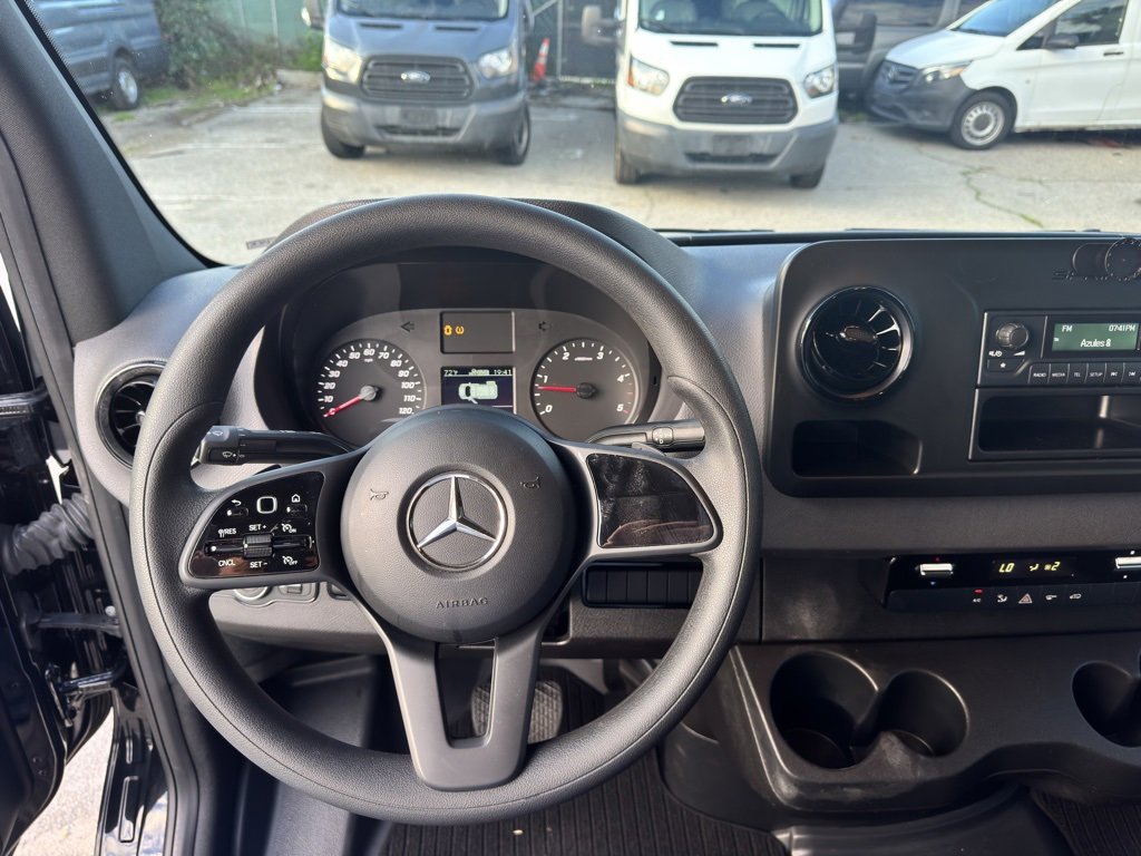 Used 2022 Mercedes-Benz Sprinter 144 Cargo image 43