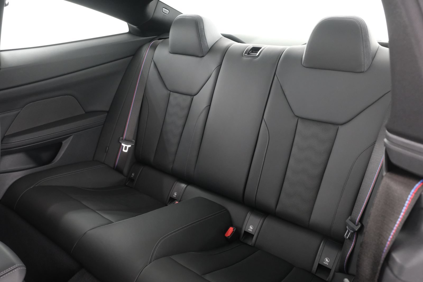 Used 2024 BMW M4 Coupe w/ Executive Package RWD image 35