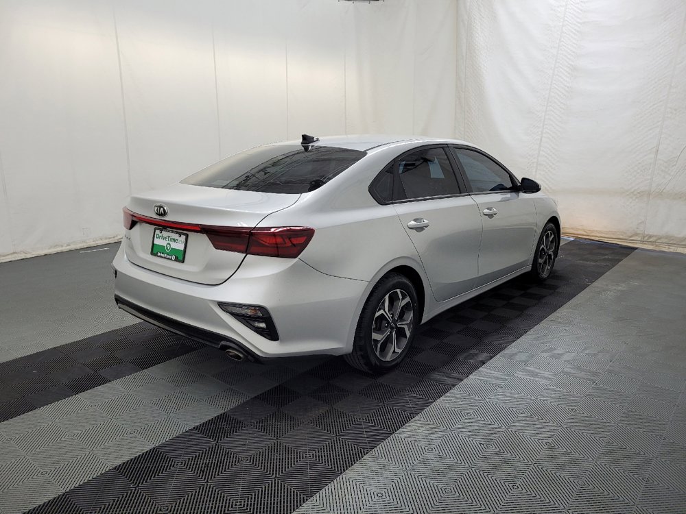 Used 2020 Kia Forte LXS FWD image 9