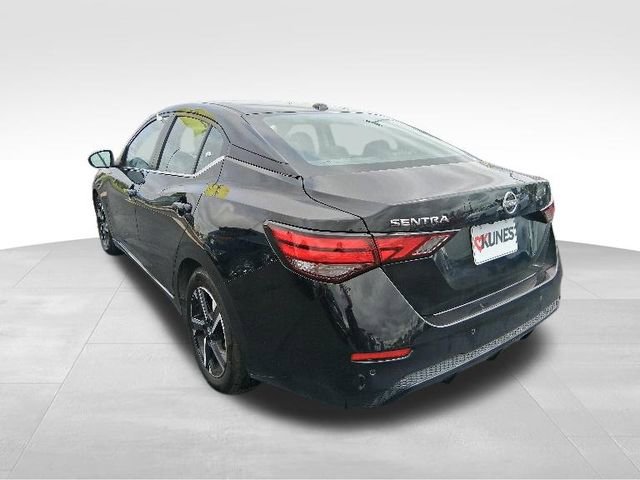 Used 2025 Nissan Sentra SV FWD image 7