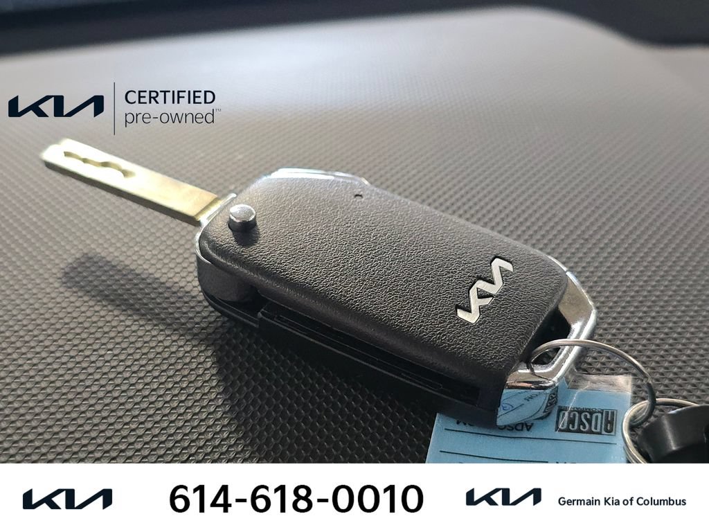 Certified 2024 Kia Niro LX FWD image 33