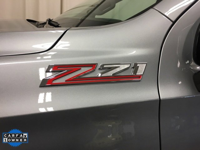 Used 2025 Chevrolet Suburban Z71 w/ Comfort Package image 14